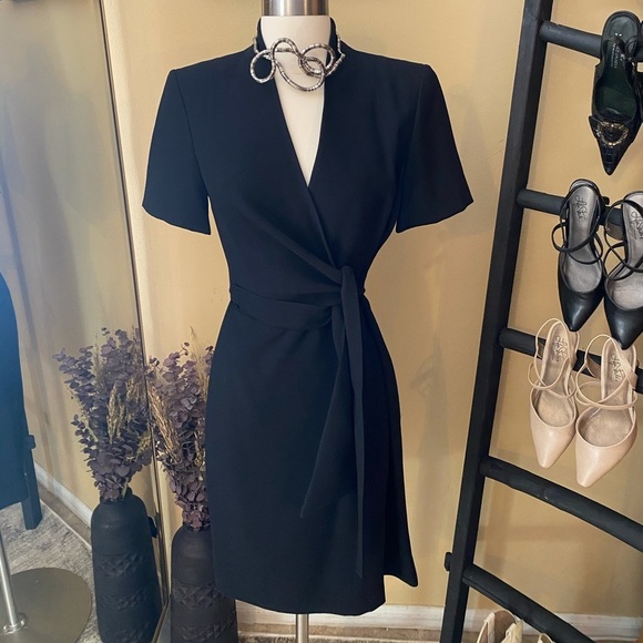 Jones New York Dresses & Skirts - Vintage Jones New York wrap dress size 6